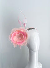 Load image into Gallery viewer, ROSA  feather bloom - multi pink