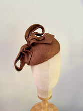 Load image into Gallery viewer, Cinnamon ruffle bow hat