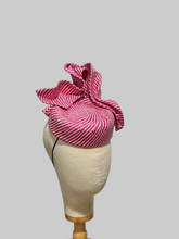 Load image into Gallery viewer, Candy ruffle hat