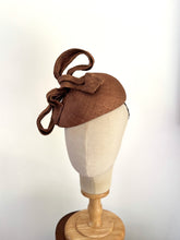 Load image into Gallery viewer, Cinnamon ruffle bow hat