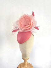 Load image into Gallery viewer, Custom feather flower hat  - deposit payment