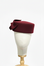 Load image into Gallery viewer, Side Bow pillbox  - burgundy
