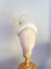 Load image into Gallery viewer, Rayna  band  headpiece - white with soft green
