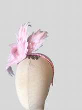 Load image into Gallery viewer, Feathered sculptural headpiece
