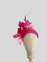 Load image into Gallery viewer, Custom Blooms Feather floral Headpiece - deposit payment
