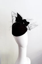 Load image into Gallery viewer, Black feathered and bowed pillbox
