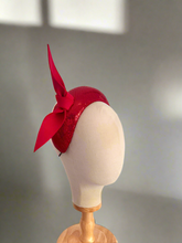 Load image into Gallery viewer, Red knot bow  headpiece
