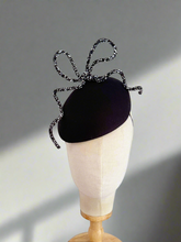 Load image into Gallery viewer, EVE  bow  felt hat
