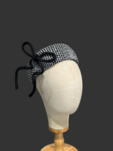 Load image into Gallery viewer, derby pillbox with bow
