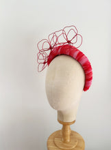 Load image into Gallery viewer, Blossom headband -red
