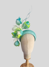 Load image into Gallery viewer, Custom Blooms Feather floral Headpiece - deposit payment
