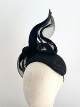 Load image into Gallery viewer, Sculptural twist  bandeau headpiece
