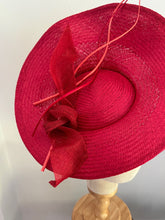 Load image into Gallery viewer, Red curvy  disc hat
